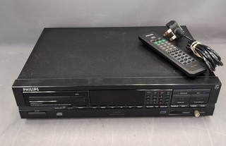 PHILIPS CD630/05R Compact Disc Player In Black W/ Remote BOXED B85