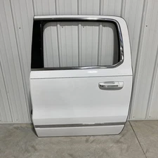 2019-2024 Ram 1500 Rear Door Complete Assembly LH Driver 6-Lug Limited WHITE