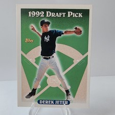 1992 Topps Baseball Cards 8