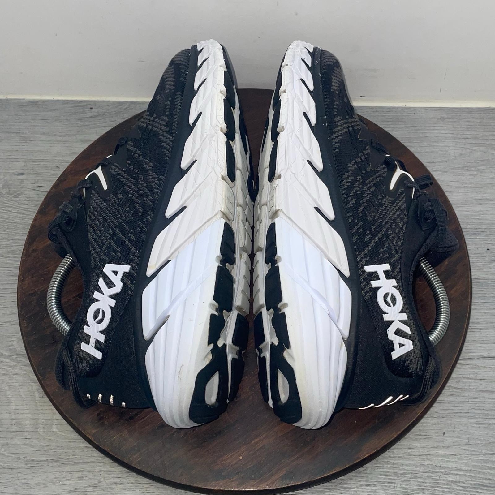 Hoka One One Gaviota 4 1123198-BWHT Sneakers Men’s 9.5 D Black Running Shoes thumbnail 8