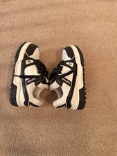 LV Trainer Men’s Low Top Lace-Up Sneakers Black/White Colorblock Logo Theme