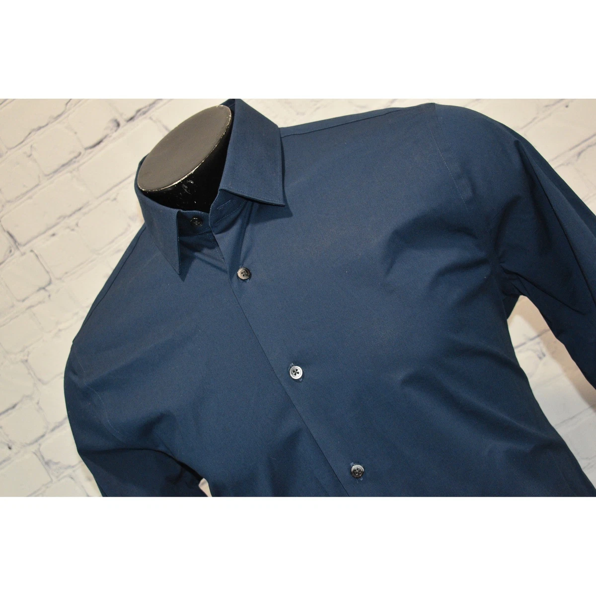 green emerald velvet dress Amazon.com: EXPRESS Men's Modern Tech 1MX Dress Shirt  Slim Fit Stretch  Fabric with Moisture-Wicking and Wrinkle-Resistant Performance Black :  Clothing, Shoes & Jewelry