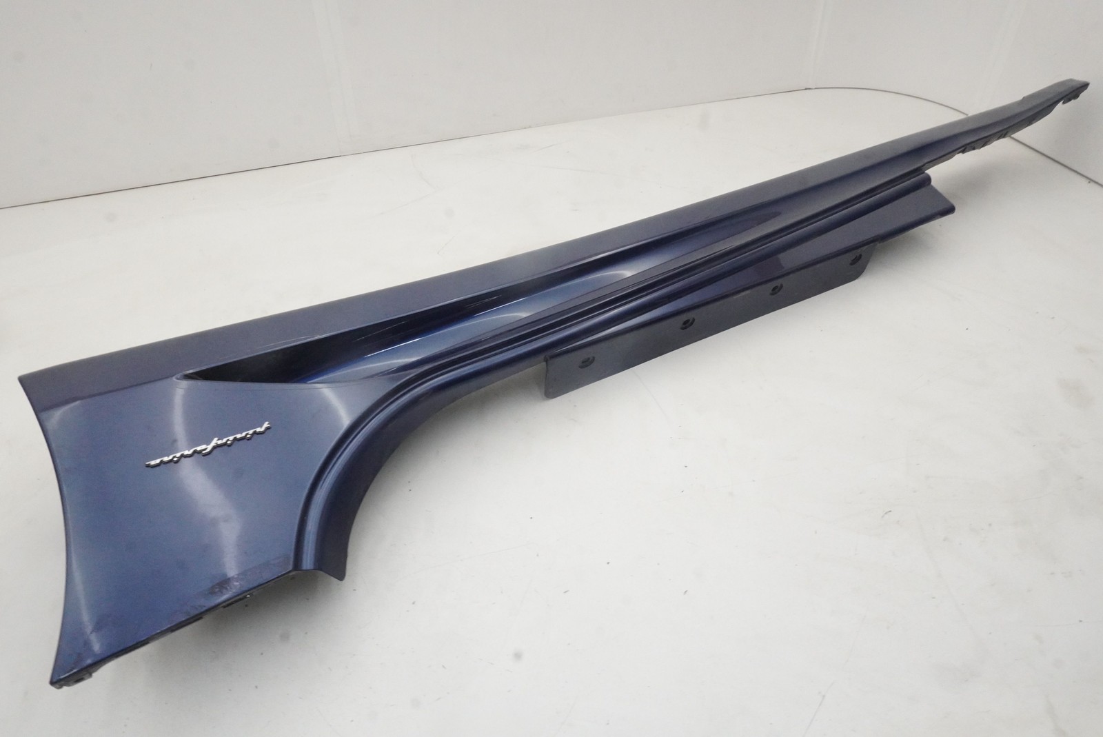 Ferrari California 2010 LEFT Rocker molding