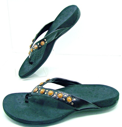 narrow vionic sandals