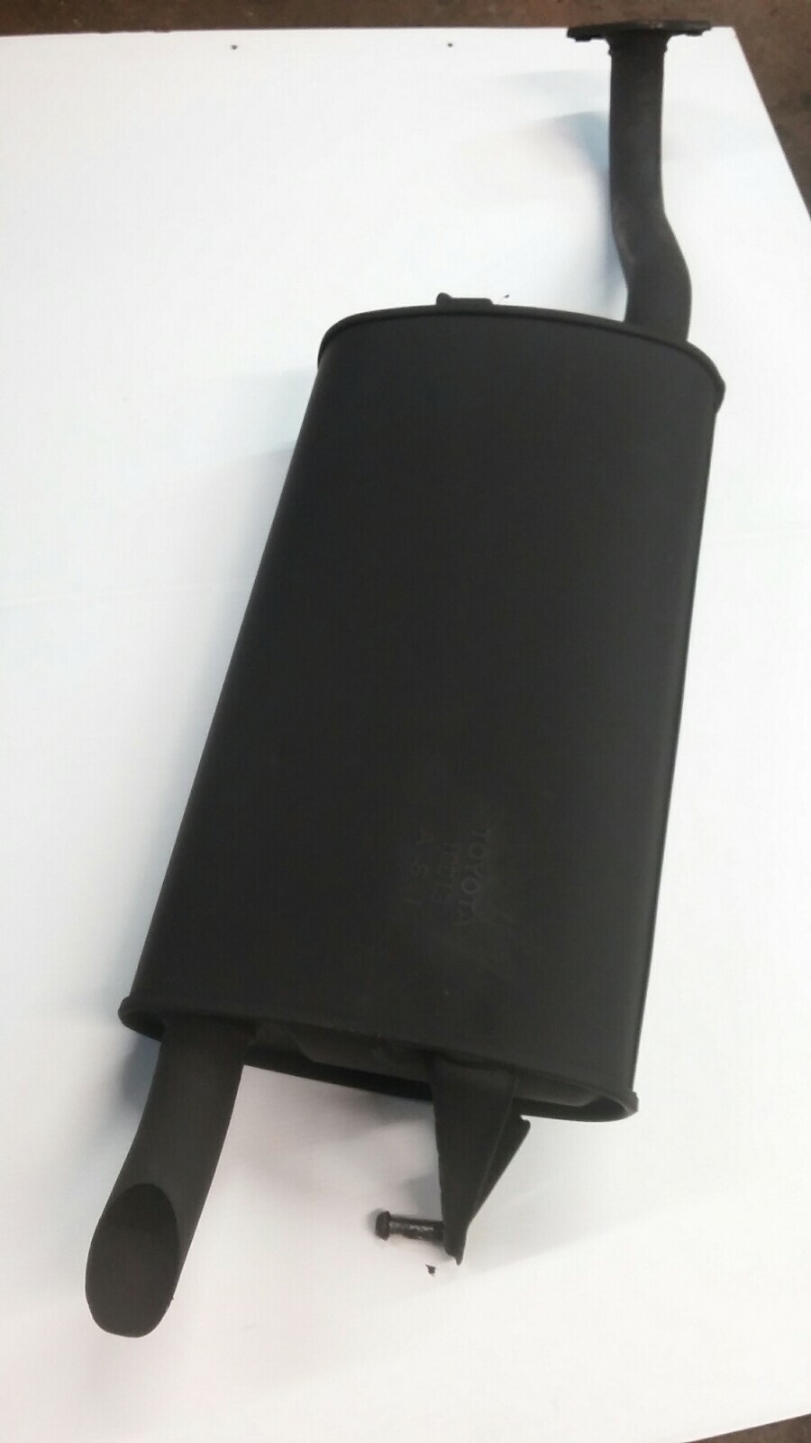 03 04 05 06 07 08 GENUINE TOYOTA COROLLA REAR MUFFLER. GREAT CONDITION