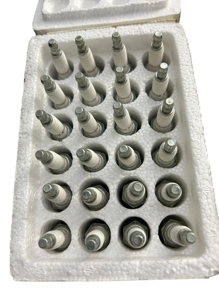 Коробка из 24 свечей зажигания Champion 13s RS14YC6 медные плюс - Изображение 2 из 4