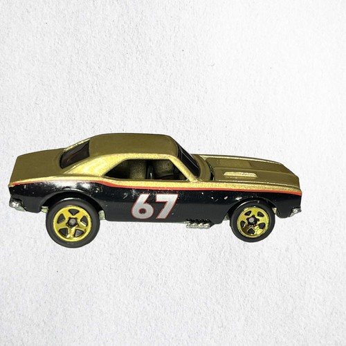 Hot Wheels 1967 Chevy Camaro General Motors 5-Pack Exclusive Hood Opens Gold Blk - Picture 4 of 9