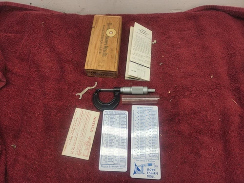 Vintage Brown & Sharpe 11 RS 0-1" Outside Micrometer .001 with Box