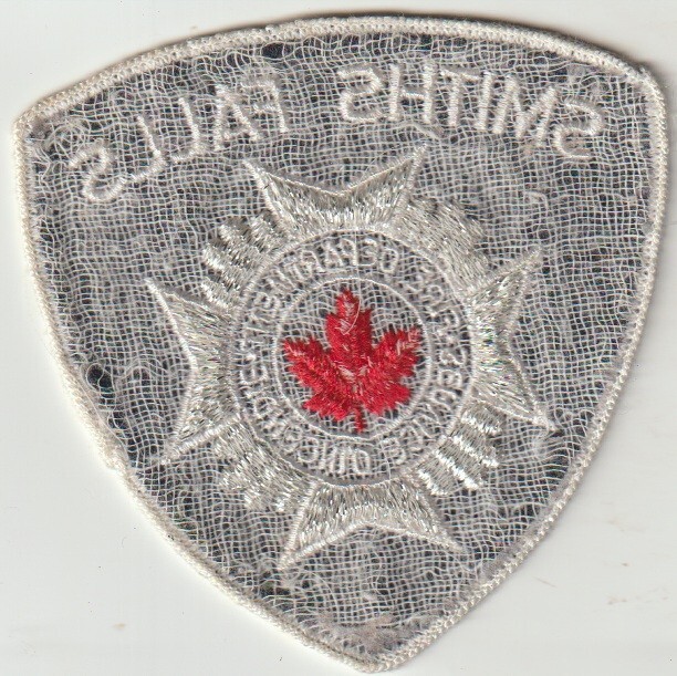 Smiths Falls ON very old Department patch shipped from Australia