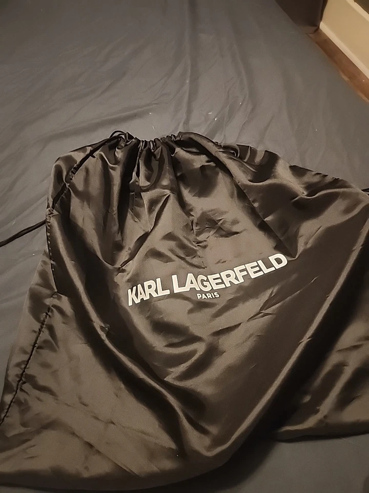 Bolso de mano Karl Lagerfeld rosa polvorienta con plumero Foto 2 de 4