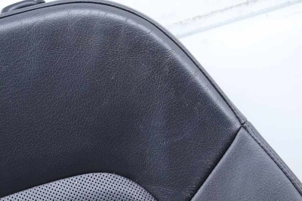 2010-2015 AUDI Q7 TDI - Front Right Upper SEAT Backrest Assembly 4L0881806N - Image 3 of 4