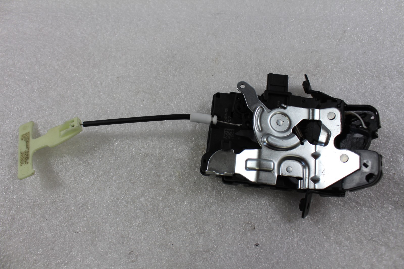 Maserati Ghibli, Rear Lid Lock, Used, P/N 670037461