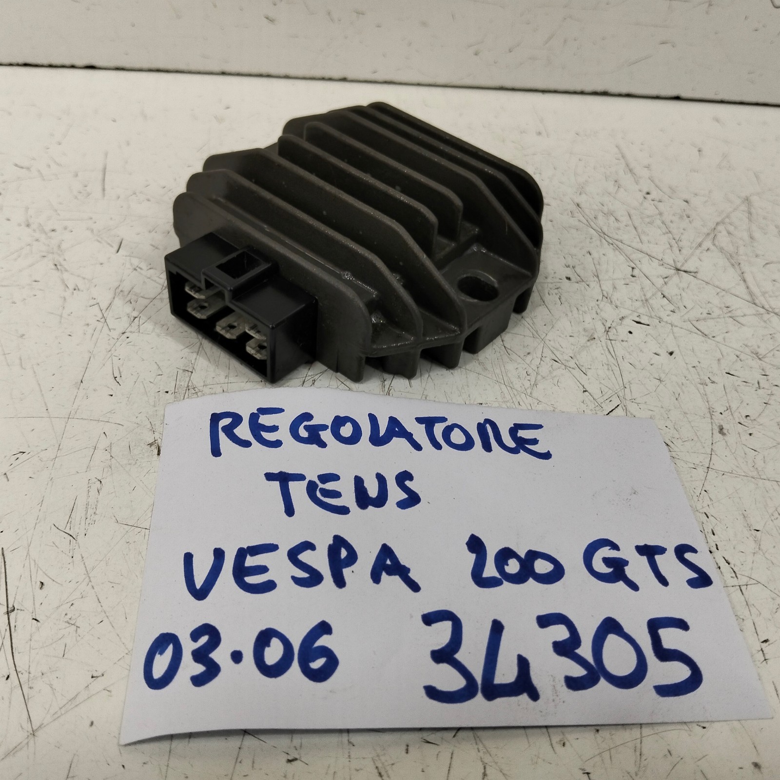 REGOLATORE PIAGGIO VESPA GT GTS 200 2003 2004 2005 2006 VEDI📷
