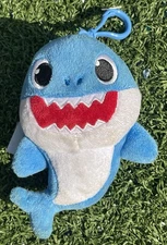2019 Pinkfong Baby Shark Plush Clip-On Stuffed Animal 7” Blue Toy
