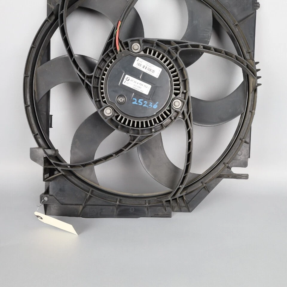2003-2008 BMW Z4 E85 Radiator Fan With Shroud 17427519704 OEM Used Foto 4 de 4