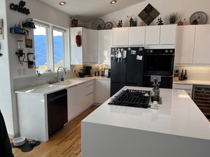 IKEA RINGHULT kitchen cabinet doors and drawer fronts, glossy white, great cond