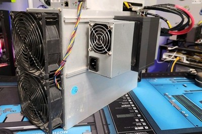 Antminer S19J pro Loki Rig 42TH 975 watts Plug-&-Play 110v - LuxOS Home Miner