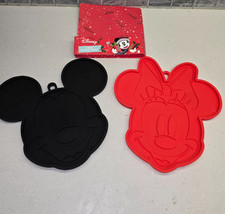 New Disney Mickey  Minnie Mouse Silicone Trivets 2 Pack Kitchen Decor Tools New