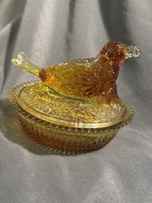 Vintage Amber & Yellow  Glass Nesting Robin N...