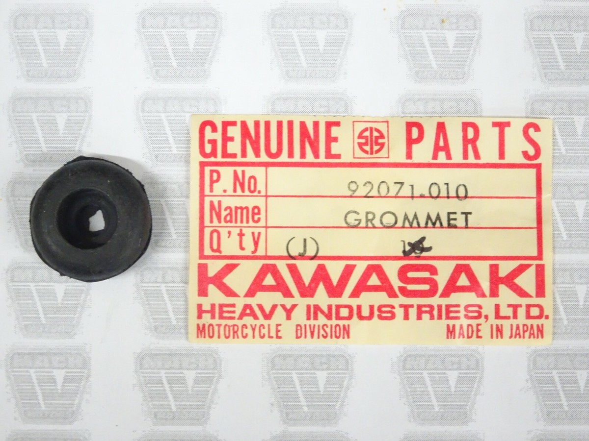 専用2 Kawasaki NOS NEW 92071-010 Harness Grommet 10mm W1 W2 F3 F5 F6 F7