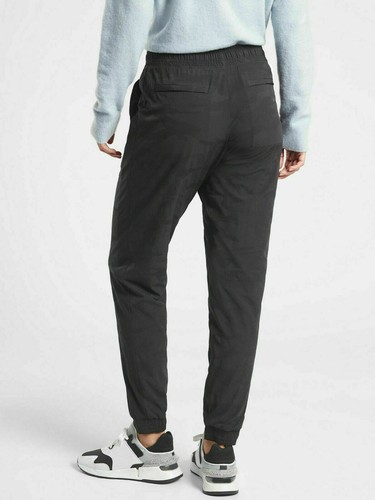 ATHLETA Brooklyn Textured Lined Jogger, EUC, Size 4, Black Camo P-1 - Picture 2 of 4