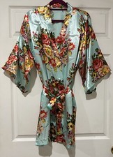 Women  s Size OS Floral Satiny Kimono Cover-Up Robe Inner Tie