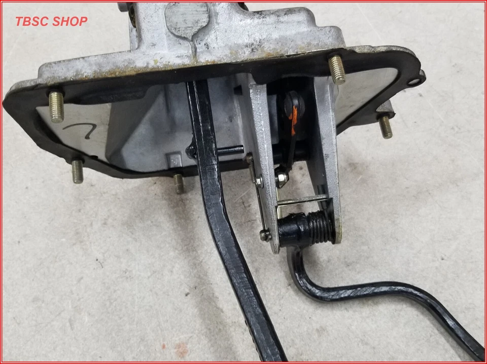 Jaguar XJ6 XJ12 1993 1994 VDP montaje de pedal de freno de gasolina Foto 4 de 4