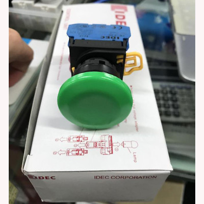 Brand New IDEC YW1B-M4E10G Green Pushbutton Switch YW1BM4E10G Fast Shipping