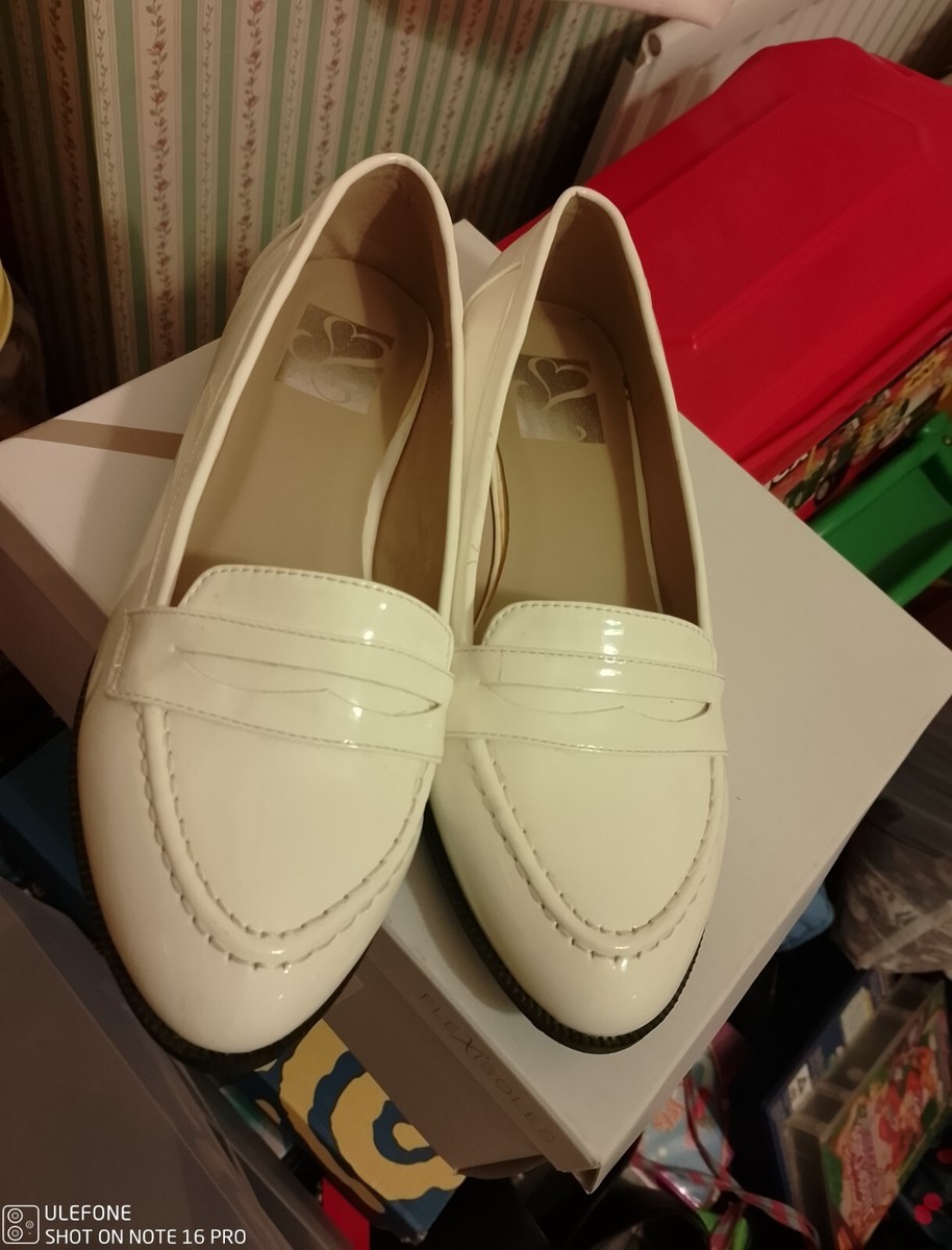 evans white patent loafers 8eee UK