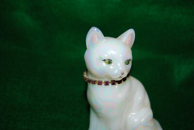 FENTON Glass Cat Figurine Iridescent Milk Glass Ruby Collar Signed