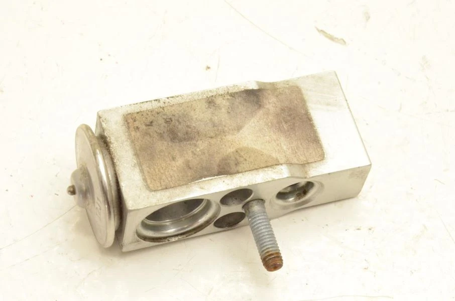 Bloque de válvula de expansión Porsche Cayman 2.7 987 2006-2008 666995N  Foto 4 de 4