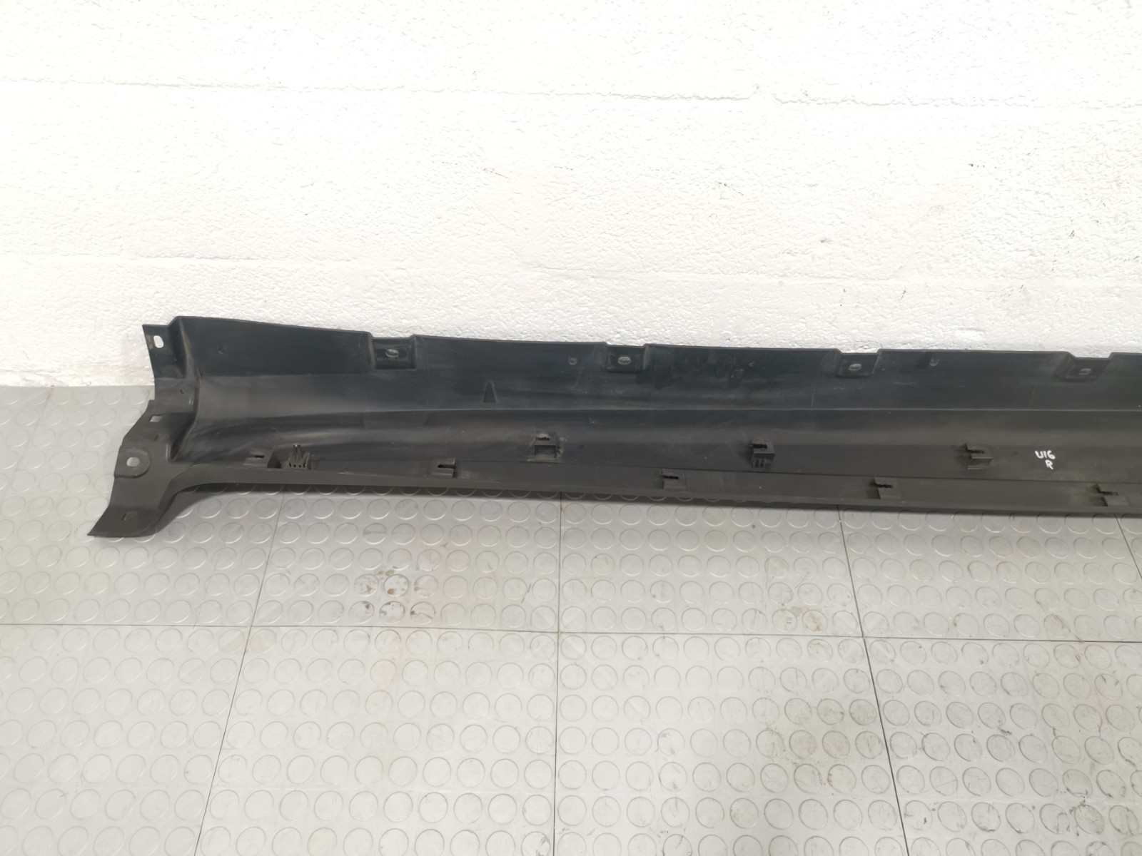 MASERATI Levante 3.0 2019 Right Passenger Side Rocker Panel Molding Sideskirt