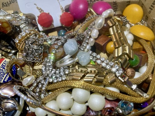 Exquisite Estate Costume Jewelry Lot High End Necklace Pendant Ring Bracelet Mix - Picture 8 of 8