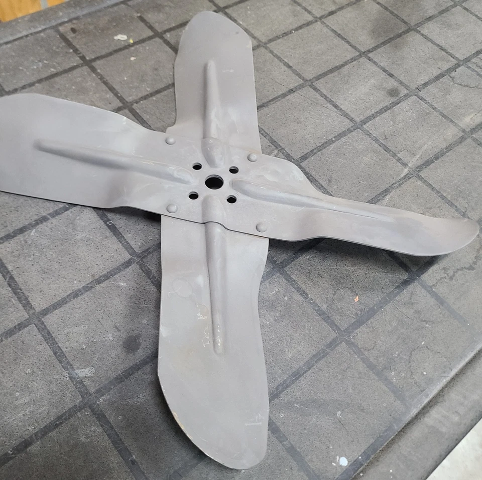 Ventilador de refrigeración Ford Mercury V8 289 302 351 351 W 18" (17,75") pulgadas 4 aspas BONITO Foto 2 de 4