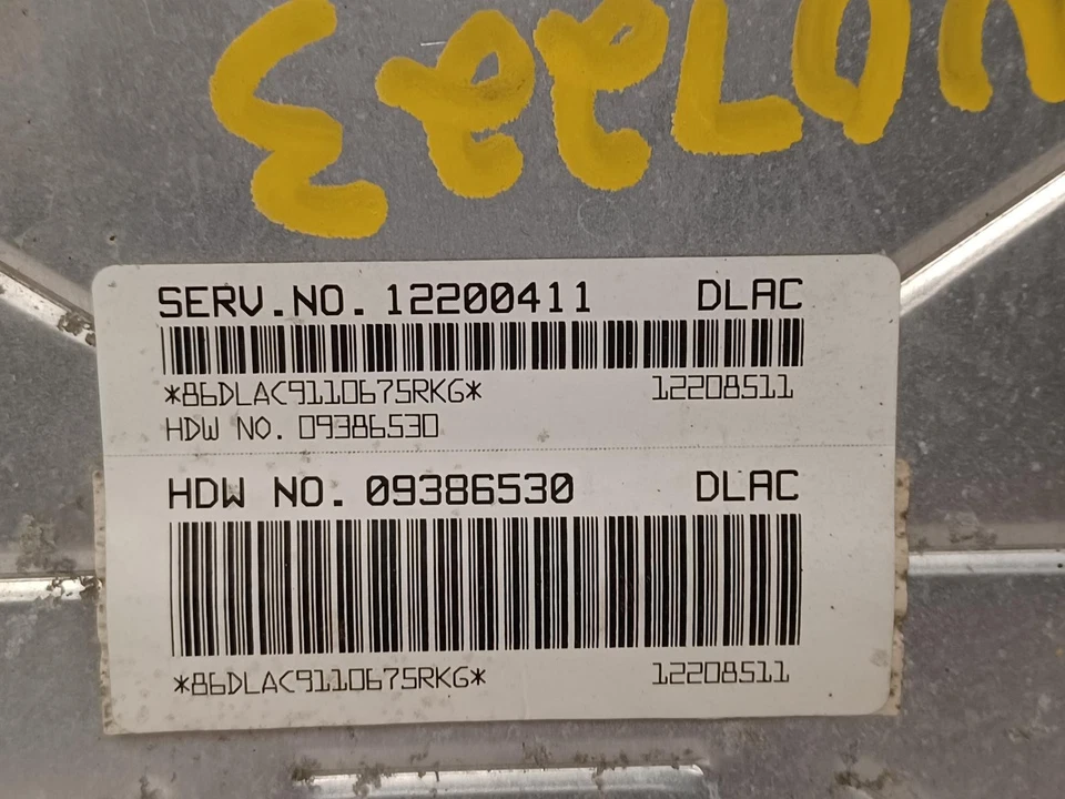 Used Engine Control Module (ECM) fits: 2001 Chevrolet Silverado 2500 pickup Elec Foto 2 de 4