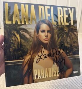 M*e様 Lana Del Rey　直筆サイン入りCD M*e様 Lana Del Rey 直筆サイン入りCD Lana Del Rey Signed Cd -