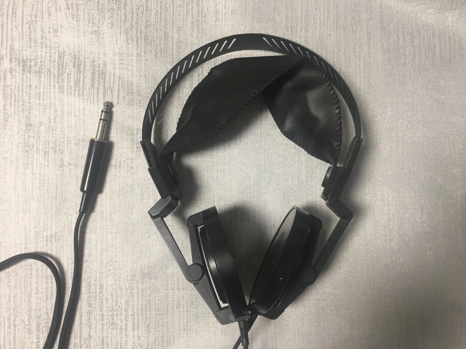 Kenwood KH-65B  Vintage headphones,  work great but need pad - Image 2 of 4