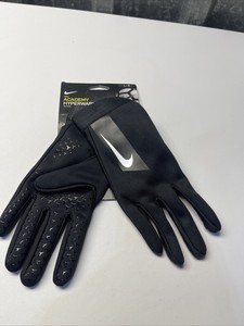 hyperwarm soccer gloves
