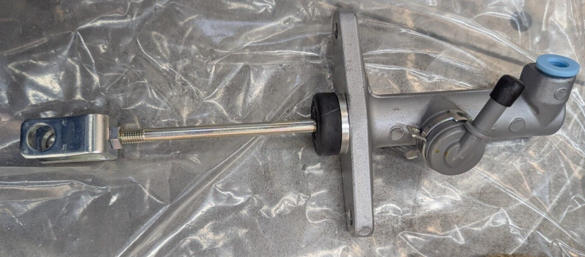 DA8 Isuzu Front Fender Protector 8-98022786-2 SK388 DS777 B1 | eBay