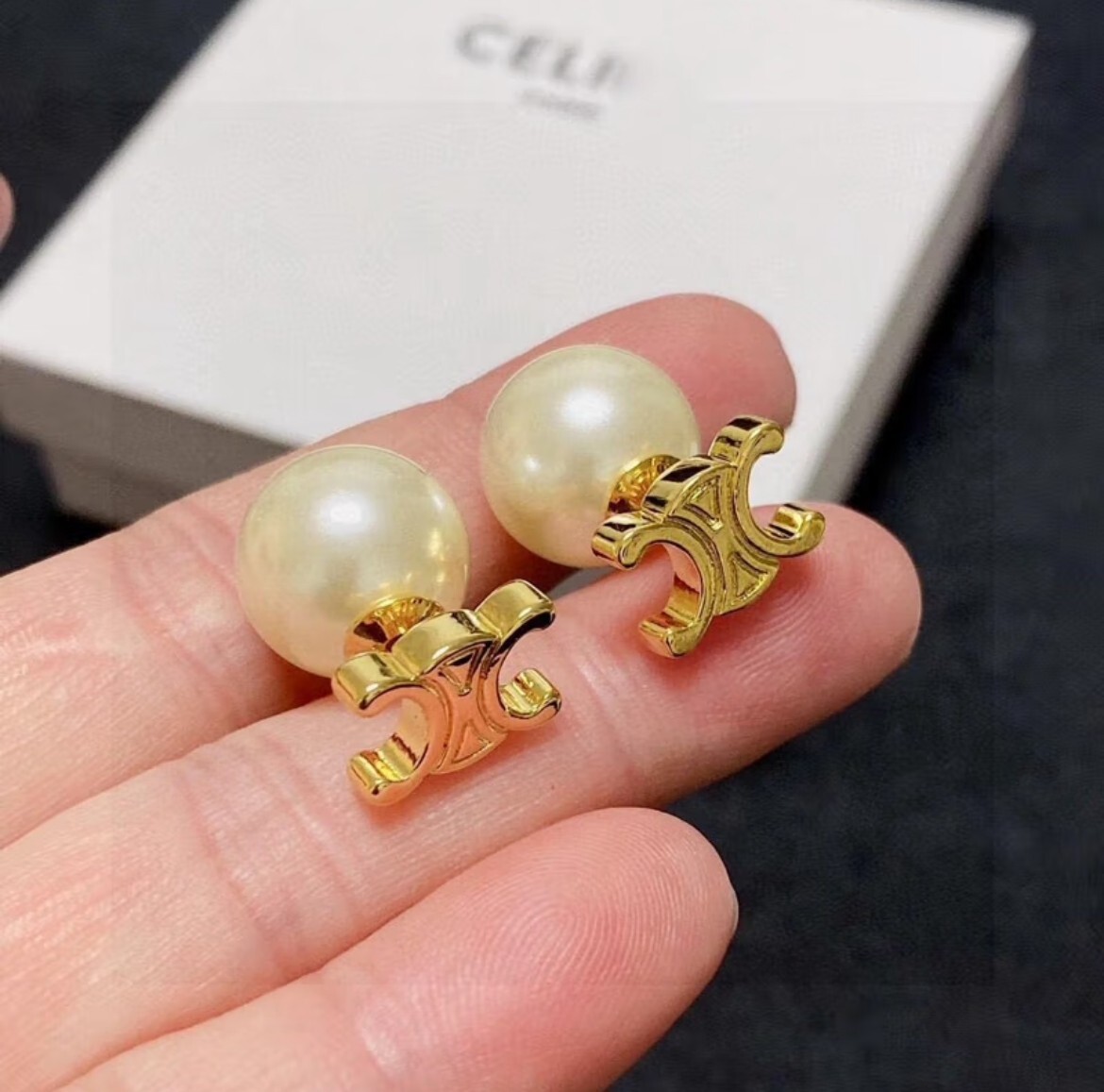 ピアス CELINE PEARL EARRINGS Celine Arc de Triomphe pearl earrings, gold | eBay
