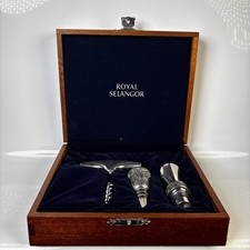 Royal Selangor V&A wunderschöner Korkenzieher Ausgießer und Flaschenstopfen. Zinn. Boxed