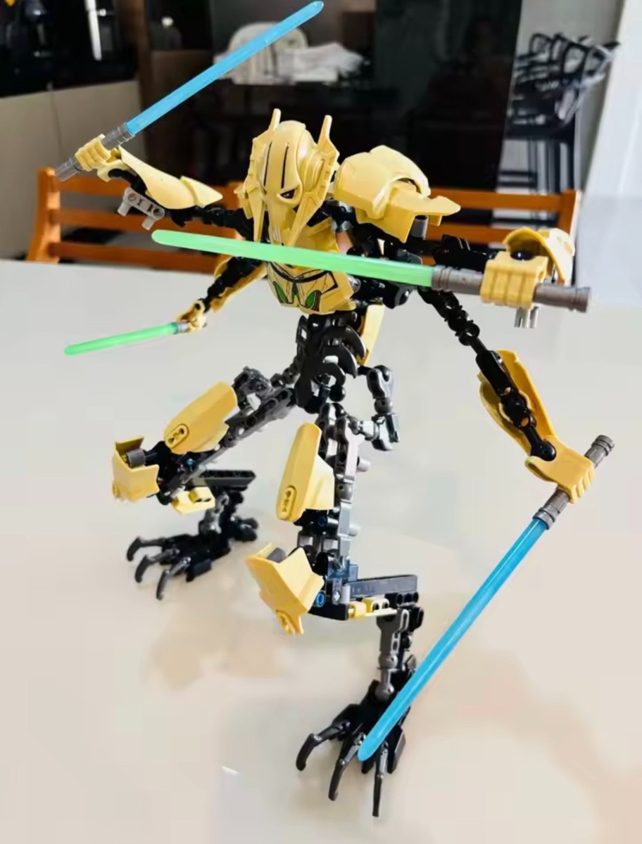 32cm Star General Grievous Action Figure with Lightsaber Building