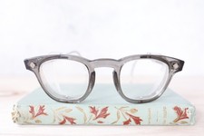 VTG Bouton safety Eyeglass side shields Keyhole