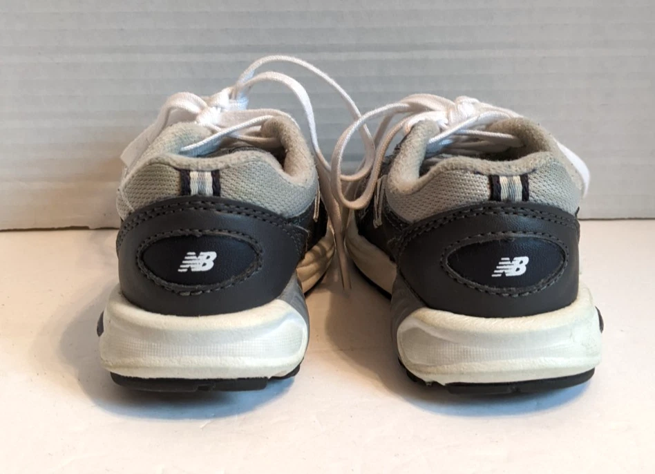 New Balance 498 Toddler Sneakers Size 4 KL498GNI Gray/White With Box - Image 3 of 4