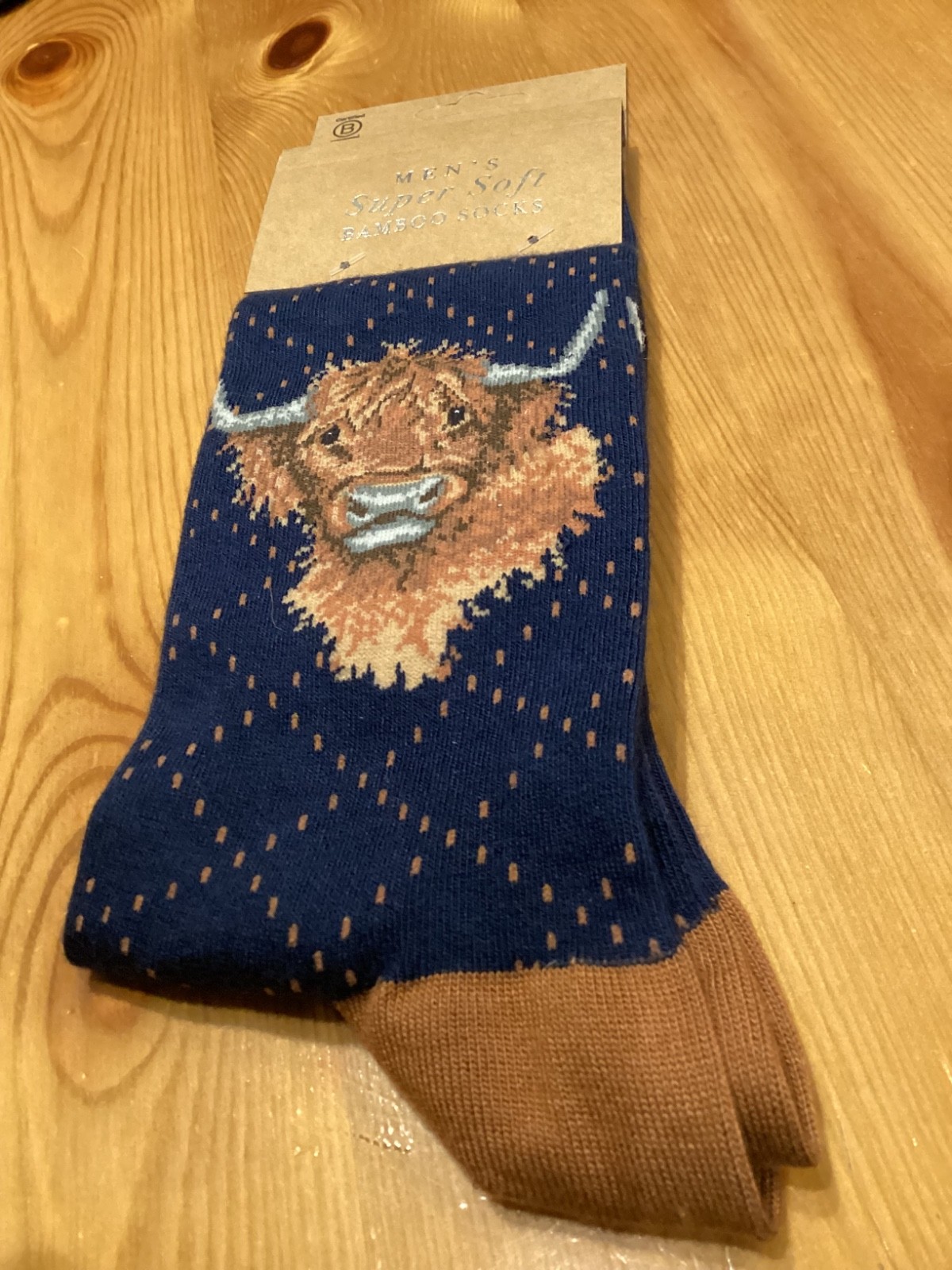 Wrendale bambooSocks men""HIGHLAND HEATHER (Highland Cow on Navy)