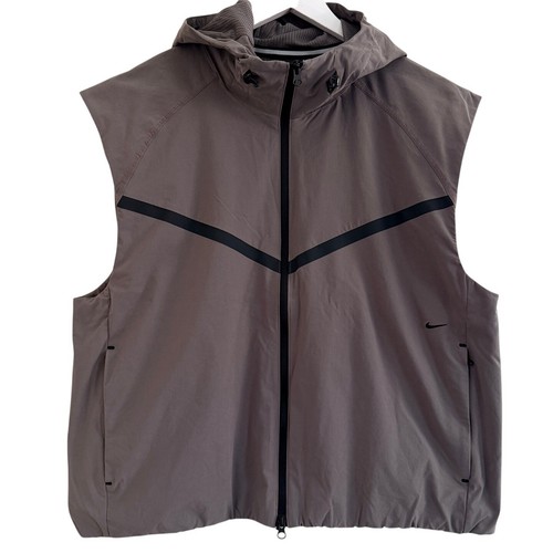 Nike Tech Men's Dri-FIT Woven Windrunner Vest Mens Size M Cave Stone/Black