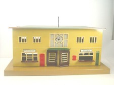 Bahnhof  2001 B  - Märklin Gebäude  Spur 0 Blechspielzeug -  gebr. 