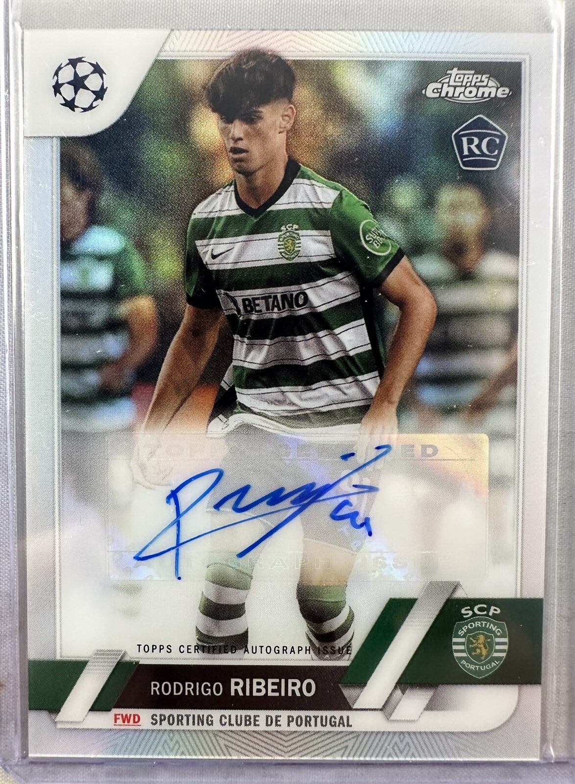 Rodrigo Ribeiro 2022-23 Topps Chrome UEFA UCC Refractor RC Auto Rookie Sporting view 3