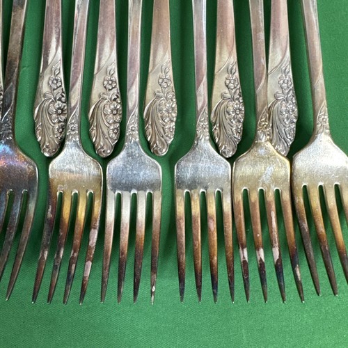Estate lot 18 Vintage Evening Star Dinner Forks, Community 7 3/4" SilverPlate - Picture 4 of 22