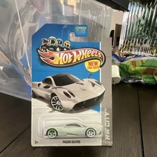 Hot Wheels HW City 1:64 Pagani Huayra Silver Diecast Car 2013 Unopened